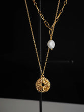 Merle Soleil Doppel-Halskette mit echter Süßwasserperle und funkelndem Sonnenanhänger